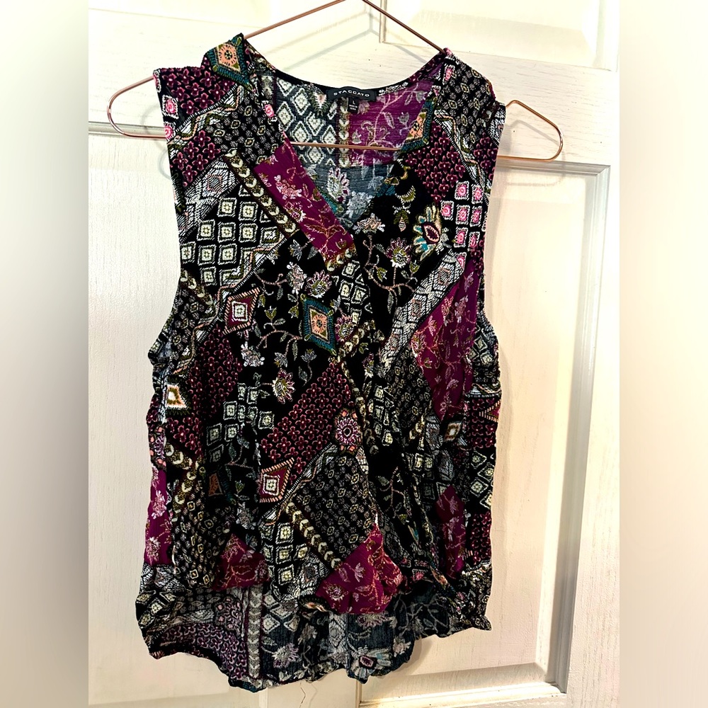 Sleeveless dress top